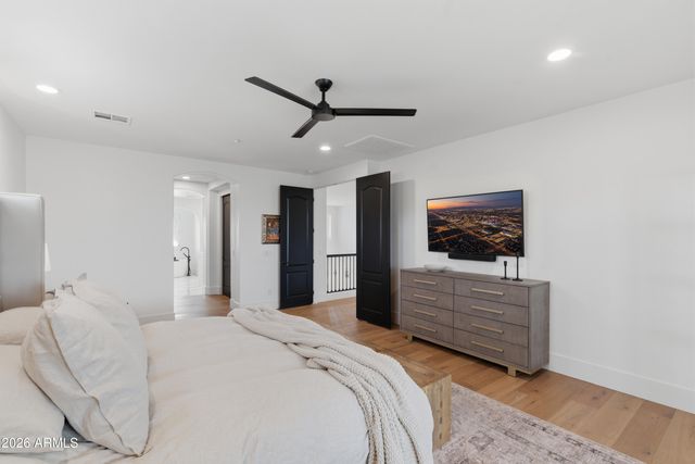 9219 W MOLLY Lane, Peoria, AZ 85383