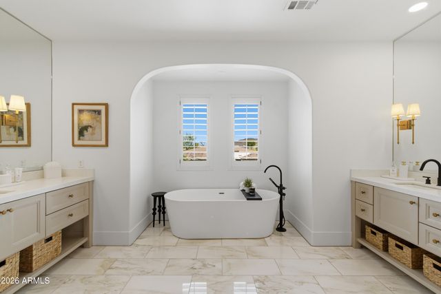 9219 W MOLLY Lane, Peoria, AZ 85383