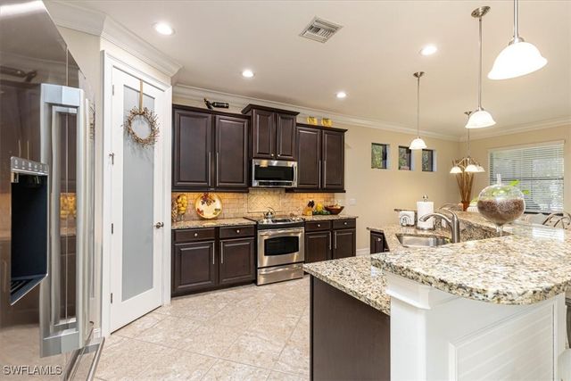 7859 Bucks Run DR, Naples, FL 34120