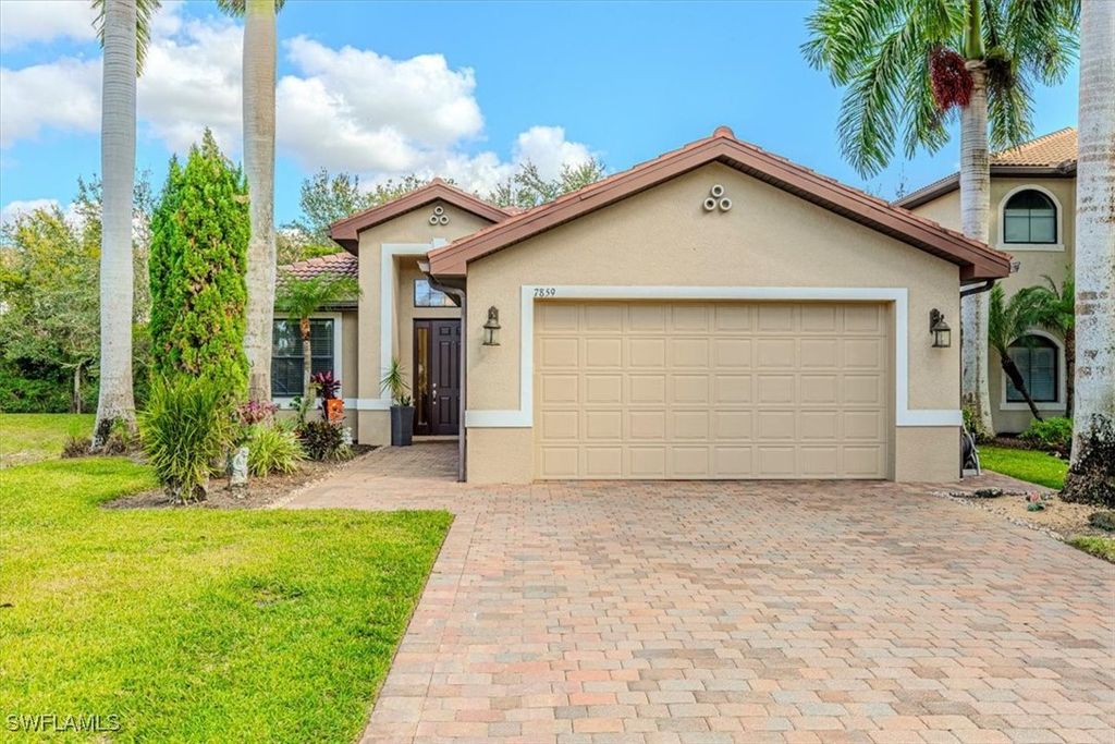 7859 Bucks Run DR, Naples, FL 34120