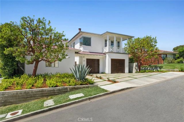 231 Tustin, Newport Beach, CA 92663