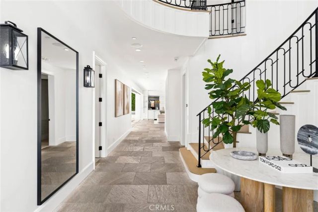 231 Tustin, Newport Beach, CA 92663