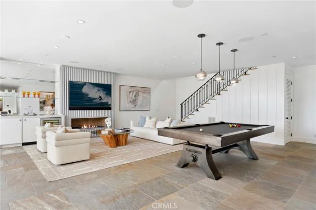 231 Tustin, Newport Beach, CA 92663