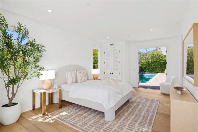 231 Tustin, Newport Beach, CA 92663