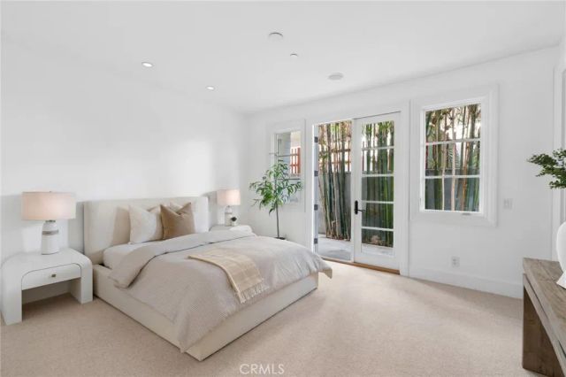 231 Tustin, Newport Beach, CA 92663