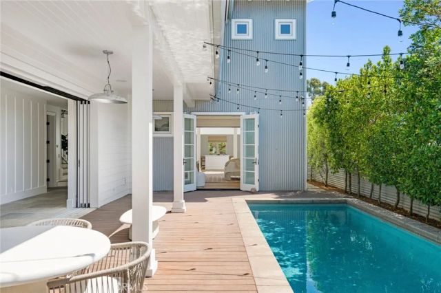 231 Tustin, Newport Beach, CA 92663