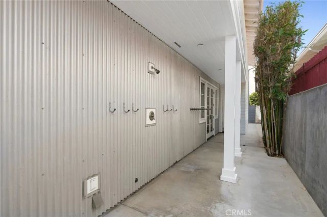231 Tustin, Newport Beach, CA 92663