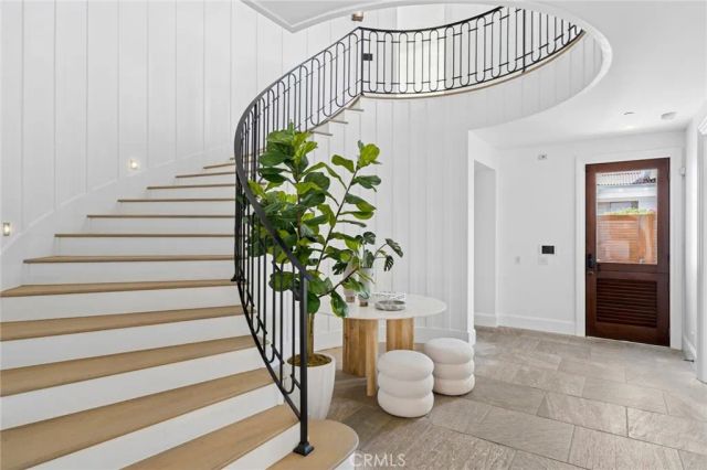 231 Tustin, Newport Beach, CA 92663