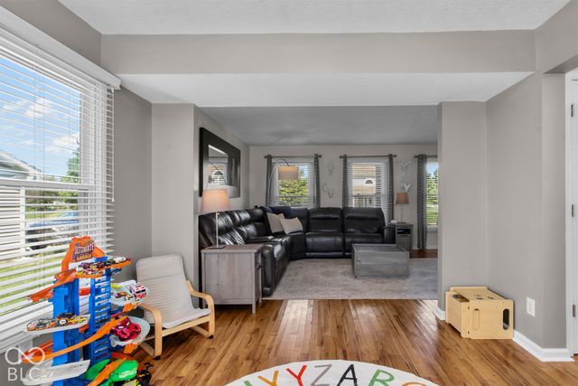 1067 Arlington Court, Carmel, IN 46280