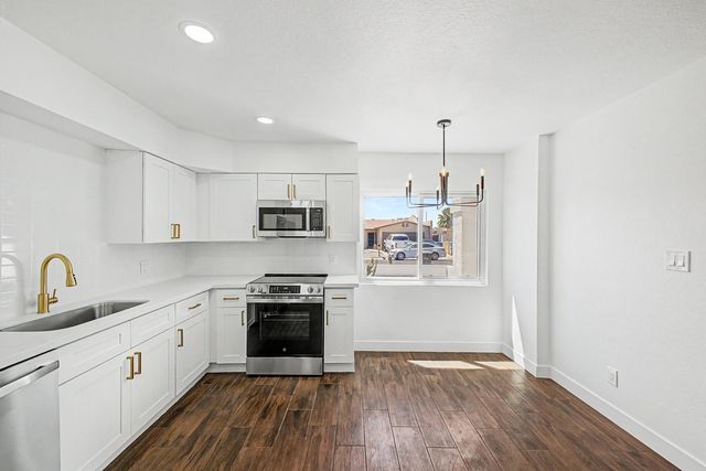 4127 N 106th Avenue, Phoenix, AZ 85037