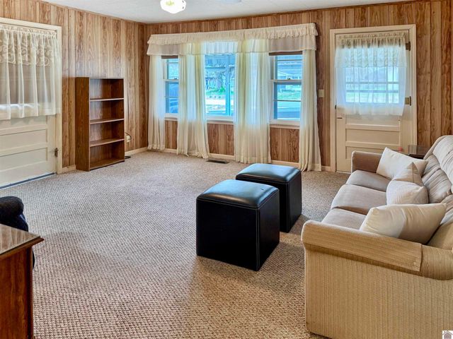 609 S 9th Street, Murray, KY 42071