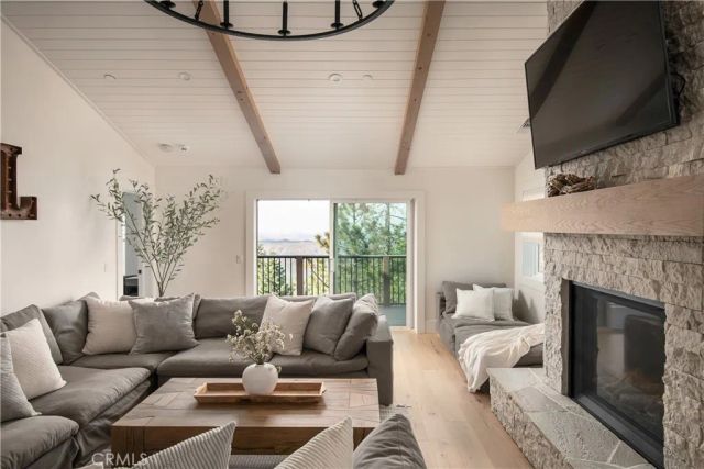 29014 Mammoth, Lake Arrowhead, CA 92352
