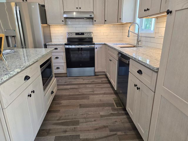11 Hill Street, Newport, NH 03773
