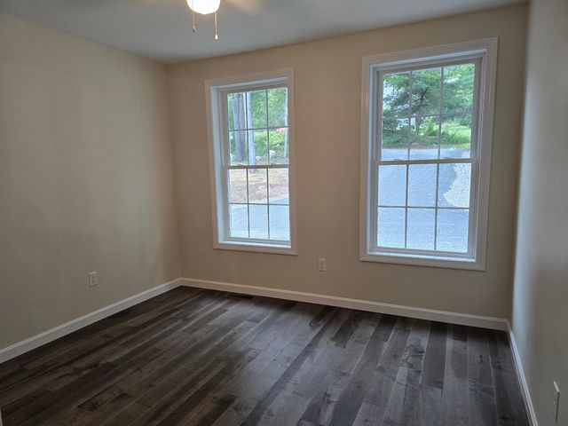 11 Hill Street, Newport, NH 03773