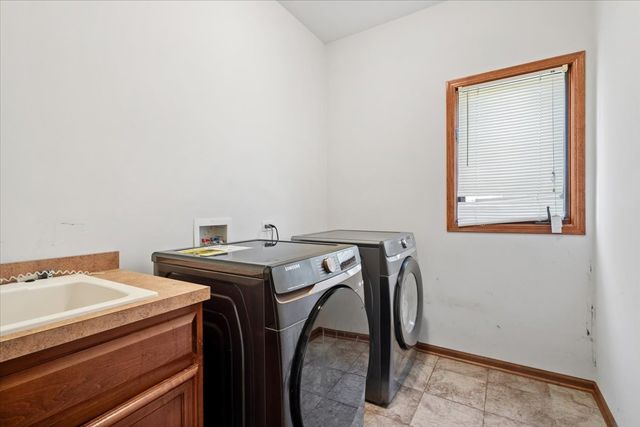 4839 W Sligo Way, Country Club Hills, IL 60478