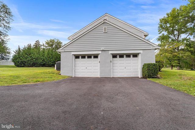 381 STEEPLECHASE RD, Media, PA 19063