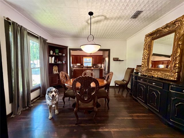 301 Forrest Avenue, Cleburne, TX 76033