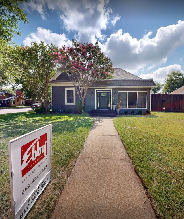 301 Forrest Avenue, Cleburne, TX 76033