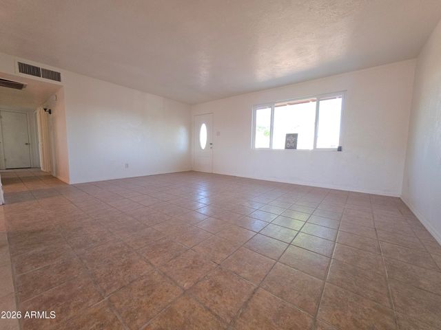 4716 W OSBORN Road, Phoenix, AZ 85031