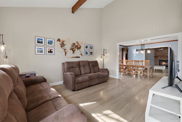 1343 Knollwood Circle, Crystal Lake, IL 60014