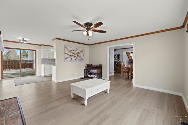 1343 Knollwood Circle, Crystal Lake, IL 60014