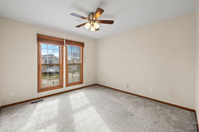 1343 Knollwood Circle, Crystal Lake, IL 60014