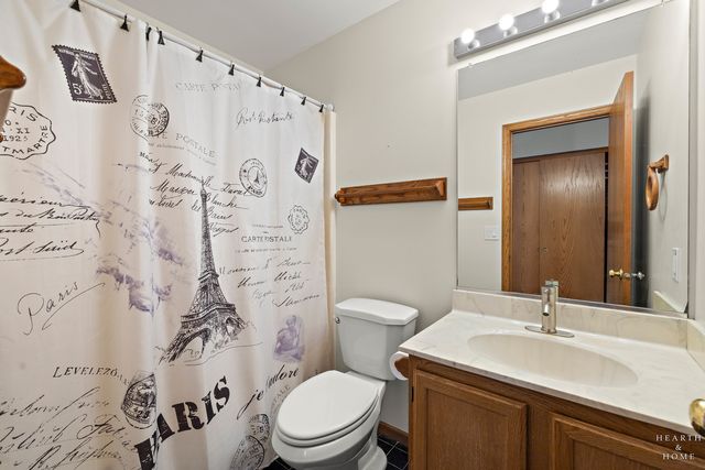 1343 Knollwood Circle, Crystal Lake, IL 60014