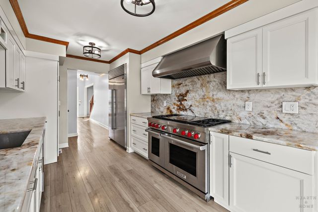 1343 Knollwood Circle, Crystal Lake, IL 60014