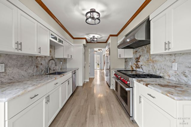 1343 Knollwood Circle, Crystal Lake, IL 60014