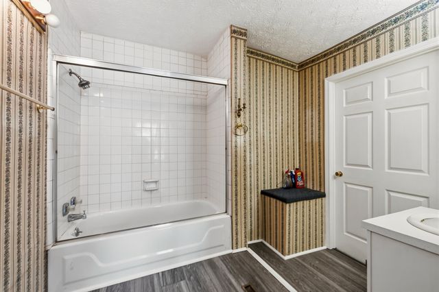 433 N College Street, Harrodsburg, KY 40330