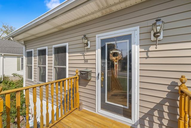 433 N College Street, Harrodsburg, KY 40330