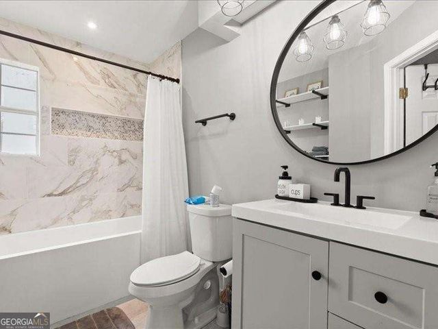 2216 Goodwood Boulevard SE, Smyrna, GA 30080