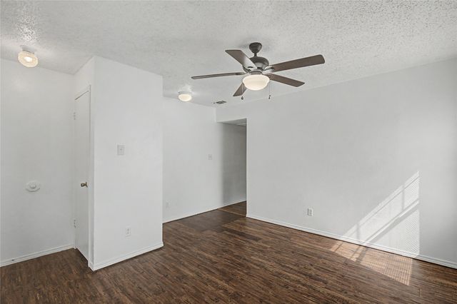 501 Byron Street, Fort Worth, TX 76114