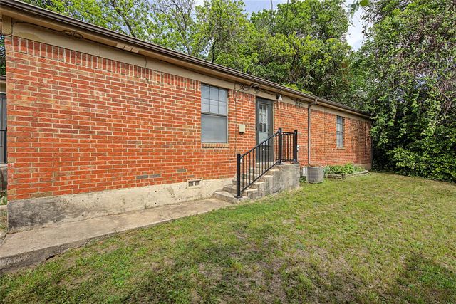 501 Byron Street, Fort Worth, TX 76114