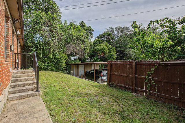 501 Byron Street, Fort Worth, TX 76114