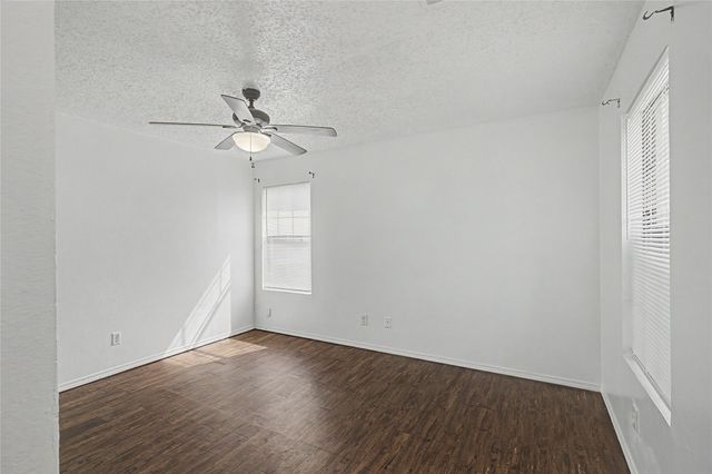 501 Byron Street, Fort Worth, TX 76114