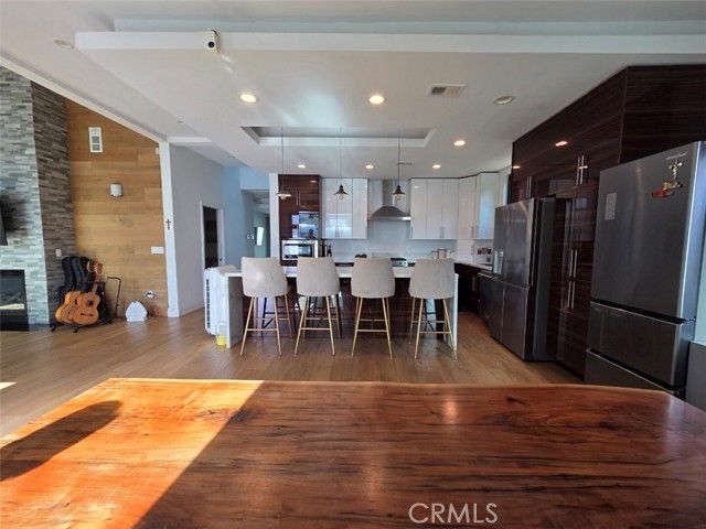 915 S Rimpau Boulevard, Los Angeles, CA 90019