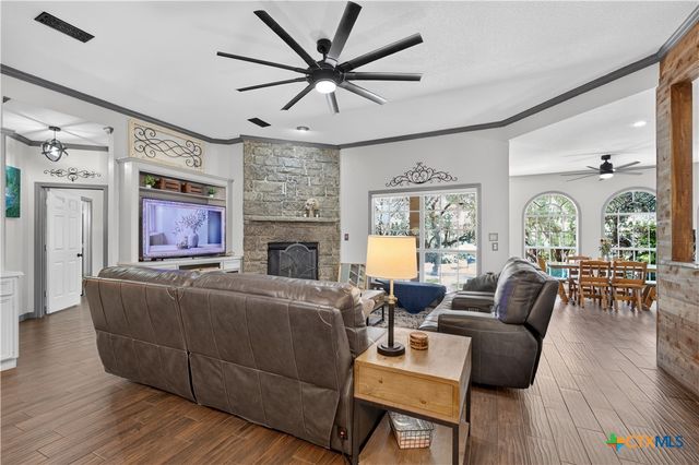 25867 Lewis Ranch Road, New Braunfels, TX 78132