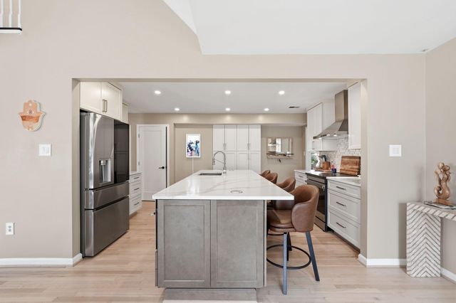 118 UPSHIRE CIR, Gaithersburg, MD 20878