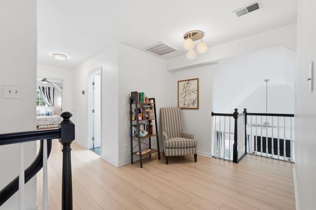 118 UPSHIRE CIR, Gaithersburg, MD 20878