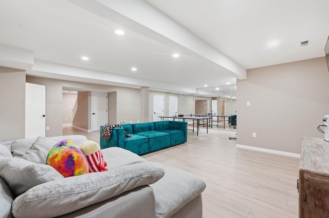 118 UPSHIRE CIR, Gaithersburg, MD 20878