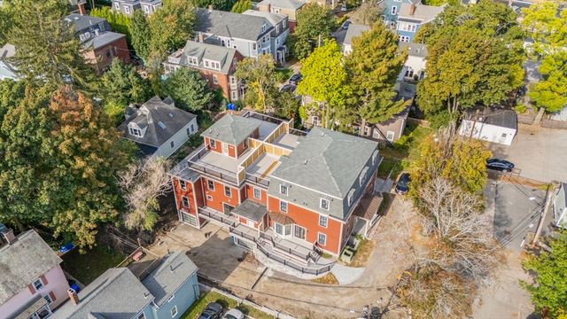 11 Goodwin Place Unit 11-1, Brookline, MA 02445