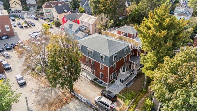 11 Goodwin Place Unit 11-1, Brookline, MA 02445