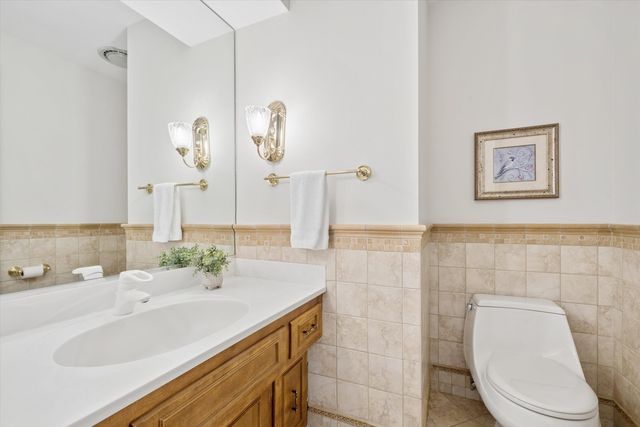 2629 Illinois Road, Northbrook, IL 60062