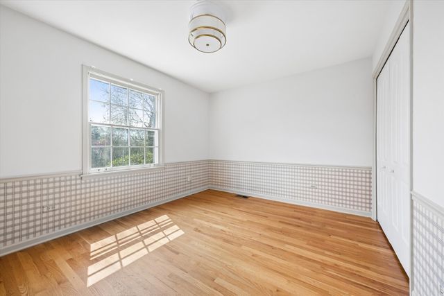 2629 Illinois Road, Northbrook, IL 60062