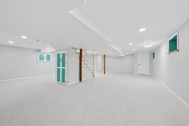 2629 Illinois Road, Northbrook, IL 60062