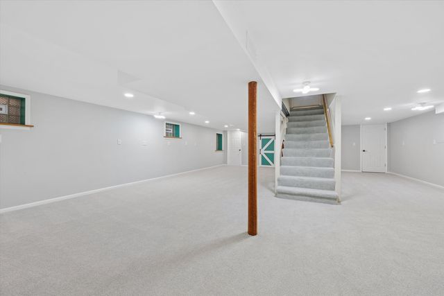 2629 Illinois Road, Northbrook, IL 60062