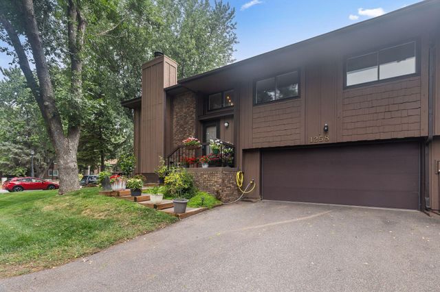 1258 Bridle Path Court, White Bear Lake, MN 55110