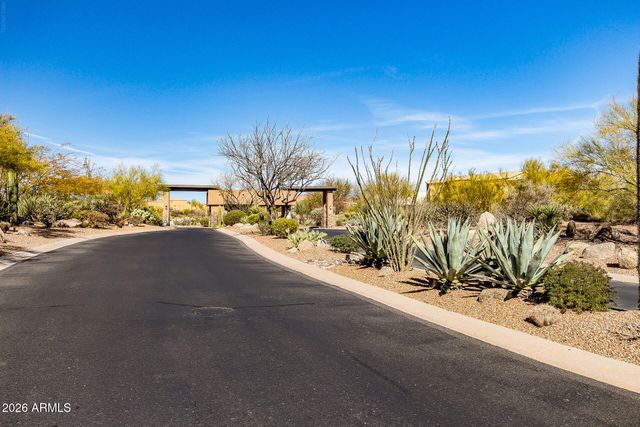11082 E MARK Lane, Scottsdale, AZ 85262