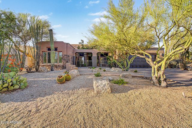 11082 E MARK Lane, Scottsdale, AZ 85262